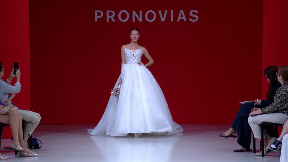 Pronovias - Desfile Sales Privee 2025