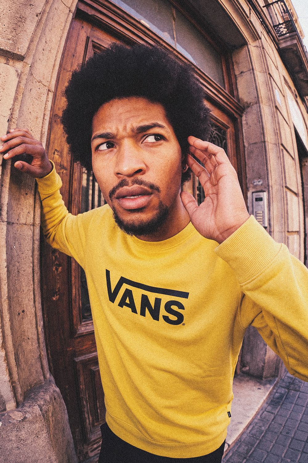 VANS - NO STRAIGHT LINES